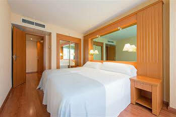 Tryp Sevilla Macarena Hotel 外观 照片