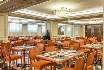Tryp Sevilla Macarena Hotel 外观 照片