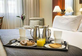 Tryp Sevilla Macarena Hotel 外观 照片